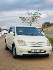 Toyota IST 2006 White for sale