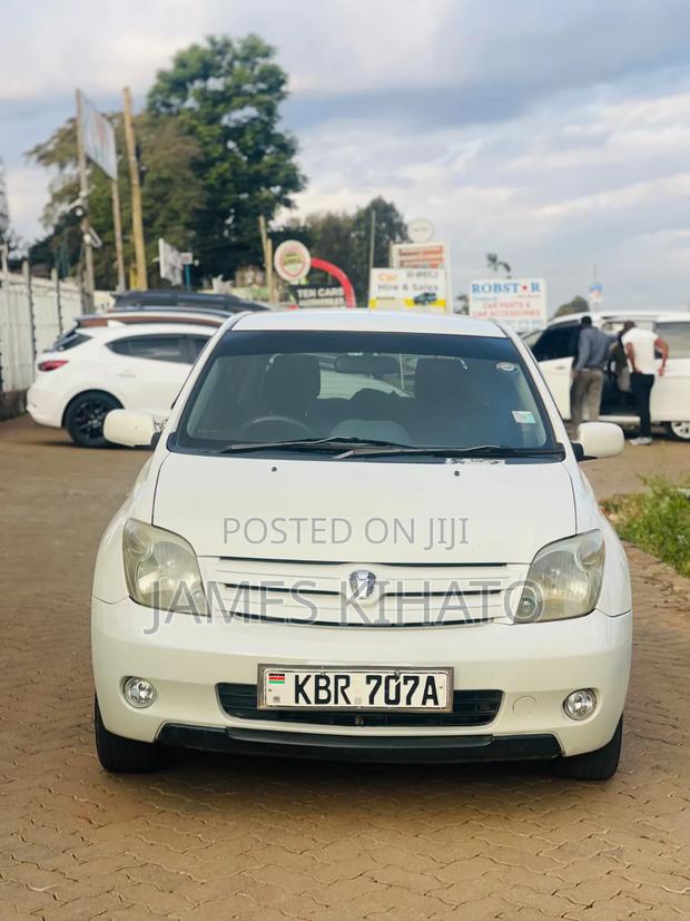 Toyota IST 2006 White