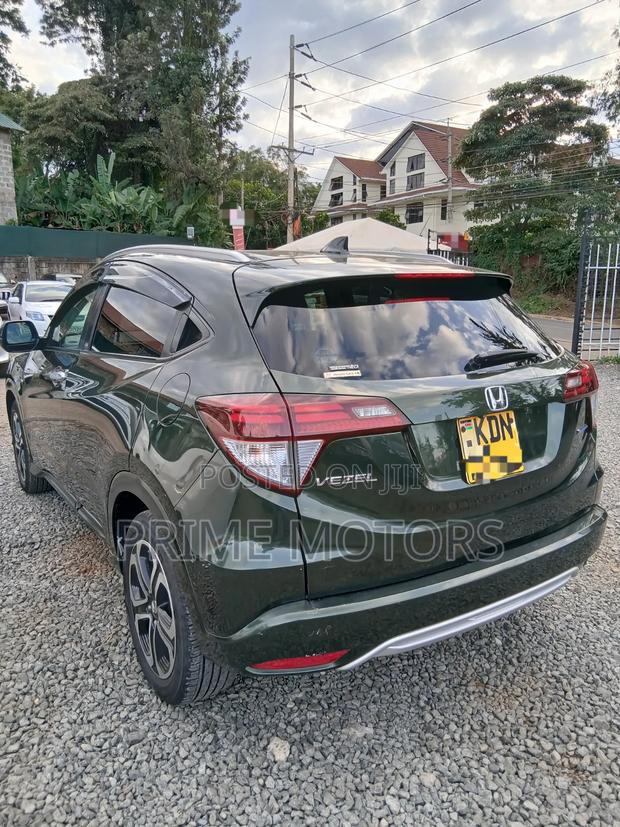 Honda Vezel 1.5 Hybrid 2WD 2017 Green
