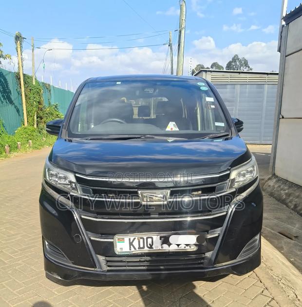 Toyota Noah 2018 Black