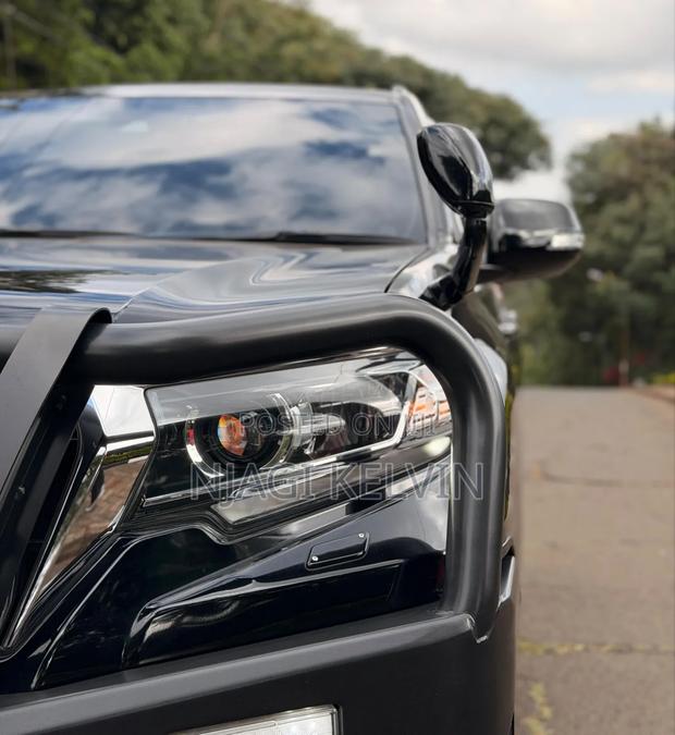 Toyota Land Cruiser Prado 2.7 2018 Black