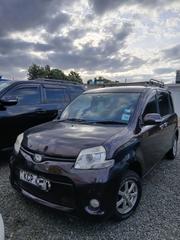 Toyota Sienta 1.5 FWD 2012 Maroon for sale