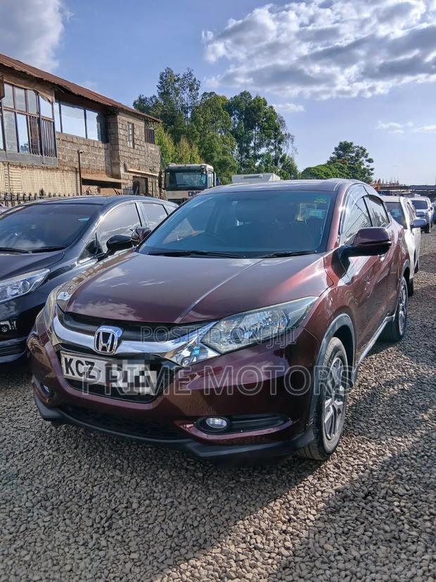Honda Vezel 1.5 4WD 2014 Maroon