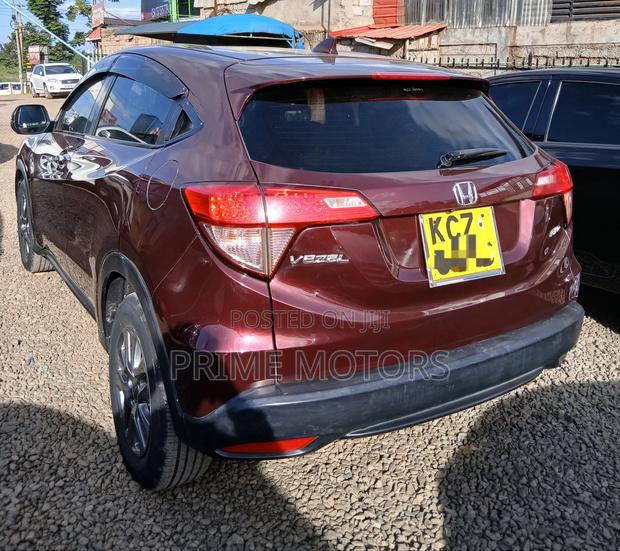 Honda Vezel 1.5 4WD 2014 Maroon