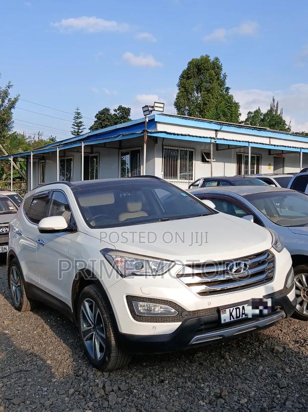Hyundai Santa Fe 2015 White