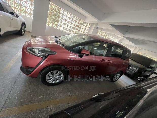 Toyota Sienta 1.5 Hybrid FWD (6-seater) 2018 Red