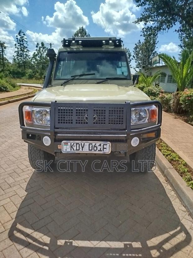 Toyota Land Cruiser 2010 Green