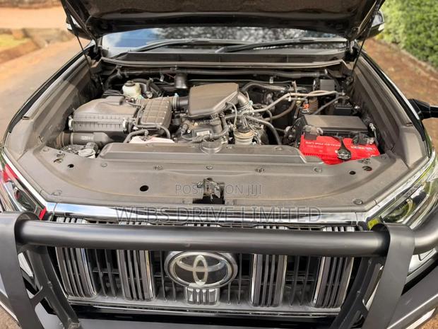 Toyota Land Cruiser Prado 2019 Black