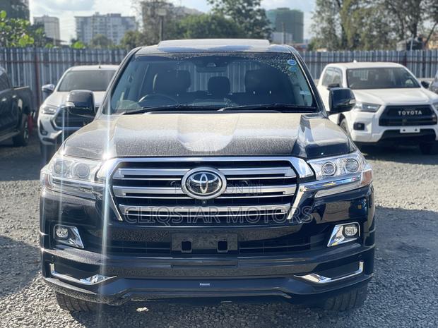 Toyota Land Cruiser 4.6 V8 ZX 2020 Black