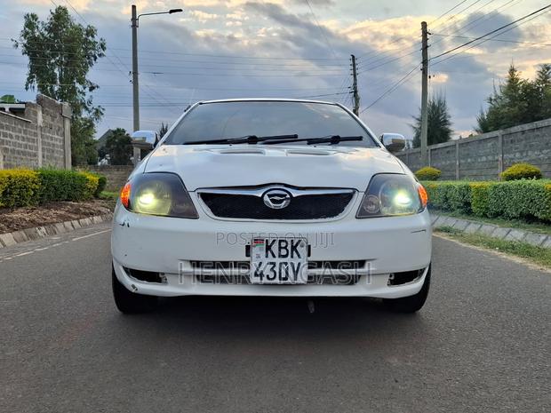 Toyota Corolla 2003 White
