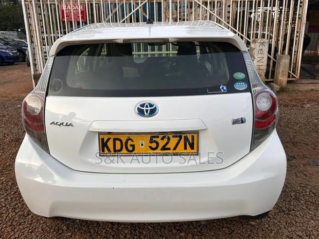 Toyota Aqua 2014 White
