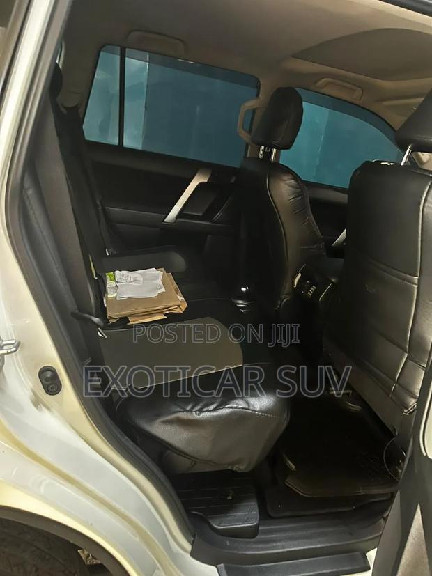 Toyota Land Cruiser Prado 2.7 2017 Pearl