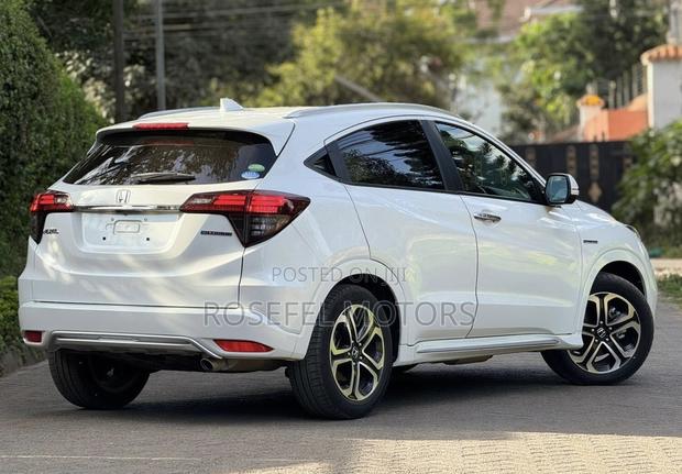 Honda Vezel 1.5 Hybrid 2WD 2019 White