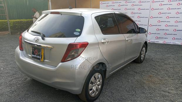 Toyota Vitz 2014 Silver