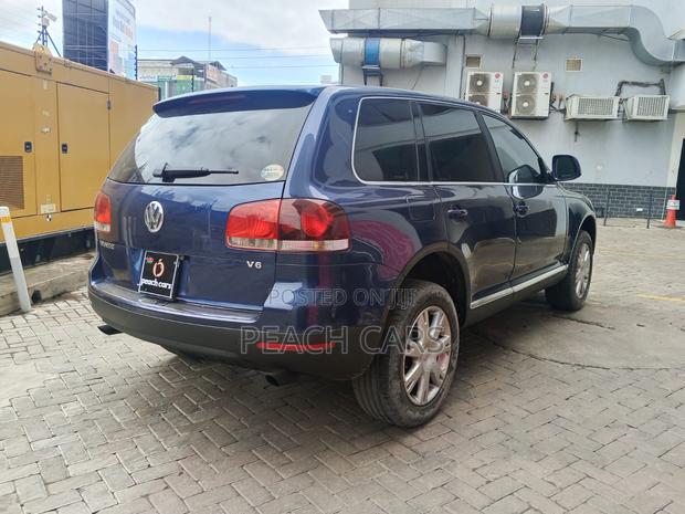 Volkswagen Touareg 2009 Blue