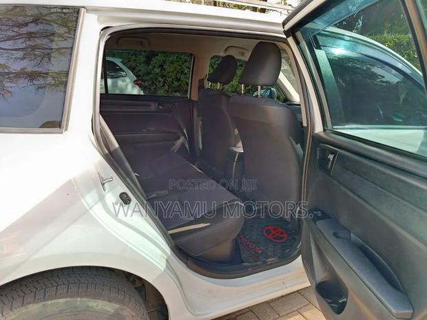 Toyota Corolla Fielder 2018 White