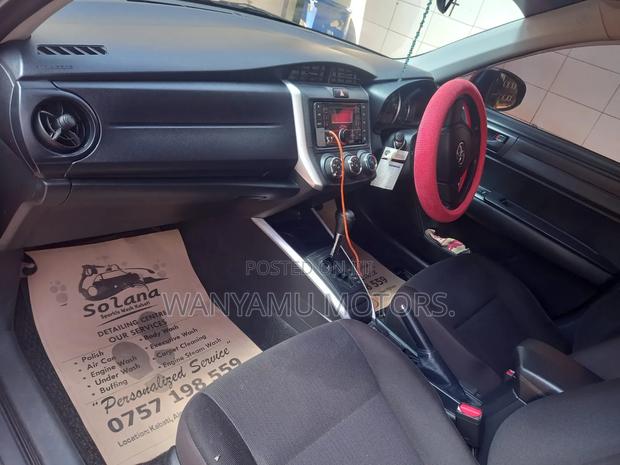 Toyota Corolla Fielder 2016 Gold