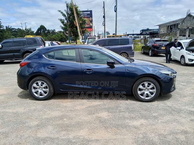 Mazda Axela 2018 Blue