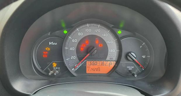 Toyota Vitz 2008 Black