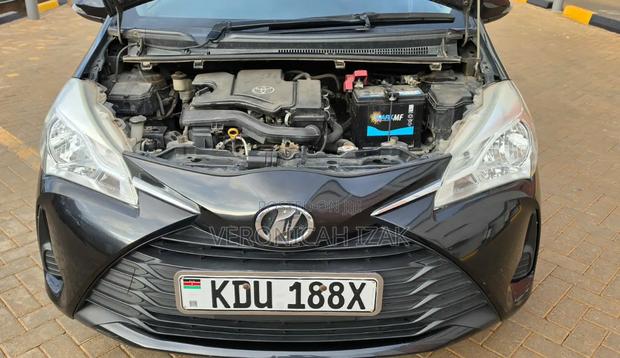 Toyota Vitz 2008 Black
