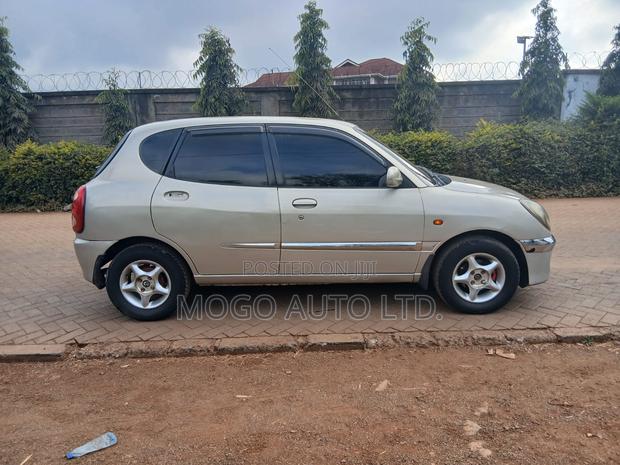 Toyota Duet 2002 Beige