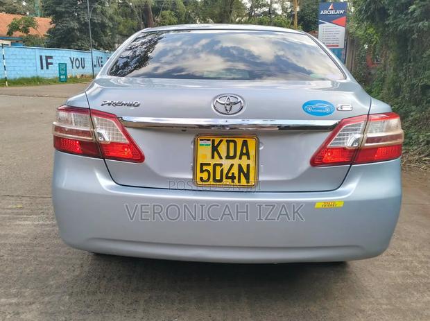 Toyota Premio 2014 Blue