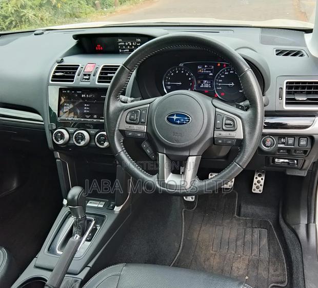 Subaru Forester 2018 White