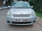 Toyota Sienta 2010 Silver for sale