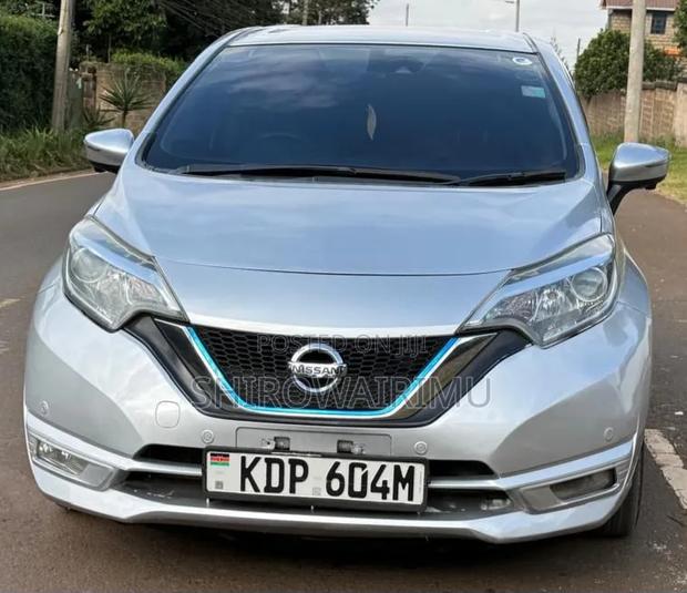 Nissan Note 2017 Silver