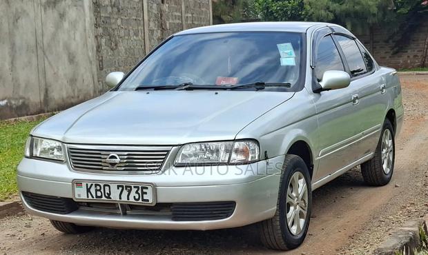 Nissan FB15 2005 Silver