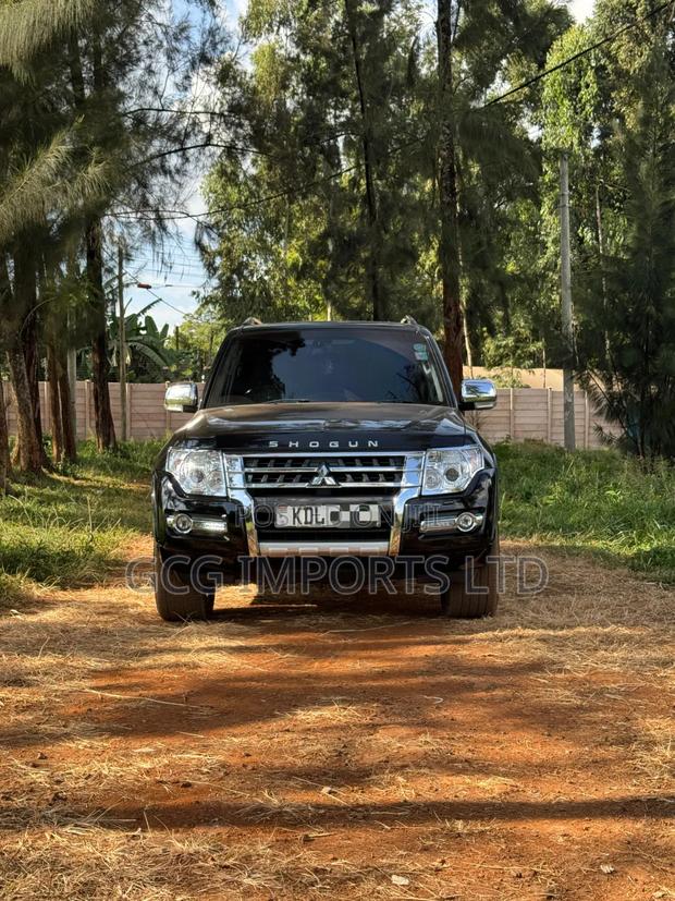 Mitsubishi Shogun 2016 Black