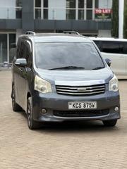 Toyota Noah 2012 Gray for sale