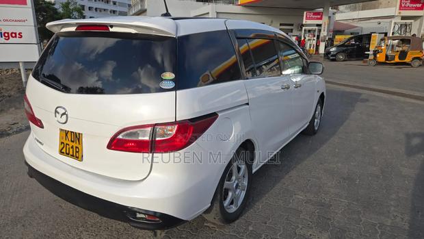 Mazda Premacy 2016 White