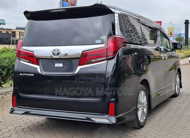 Toyota Alphard 2019 Black