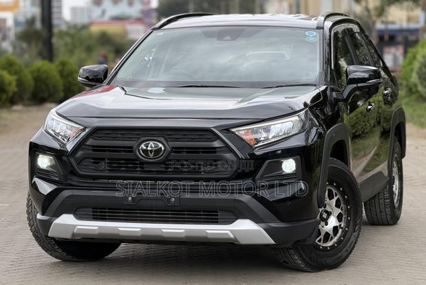 Toyota RAV4 Adventure 2019 Black