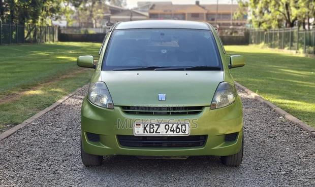 Toyota Passo 2007 Green