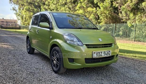Toyota Passo 2007 Green
