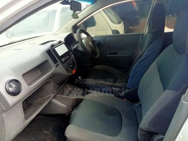 Nissan Advan 2008 White