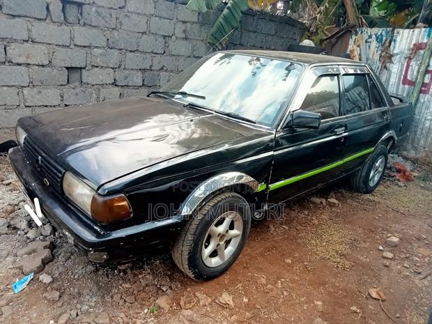 Nissan Sunny 1990 Black