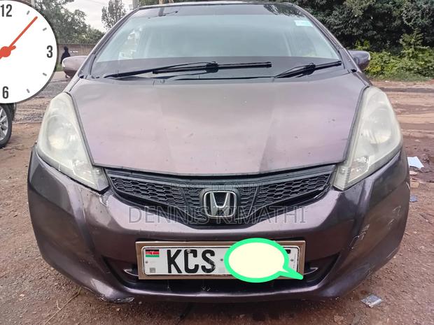 Honda Fit Automatic 2011 Gray
