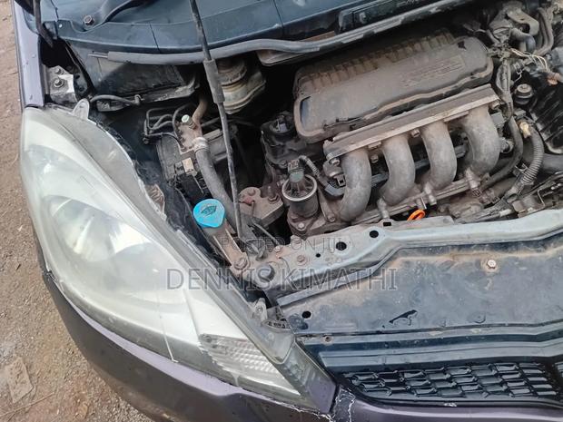 Honda Fit Automatic 2011 Gray