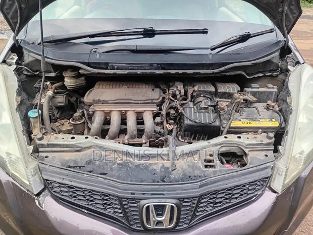 Honda Fit Automatic 2011 Gray