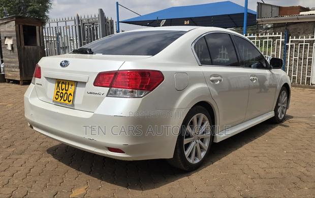 Subaru Legacy 2012 White