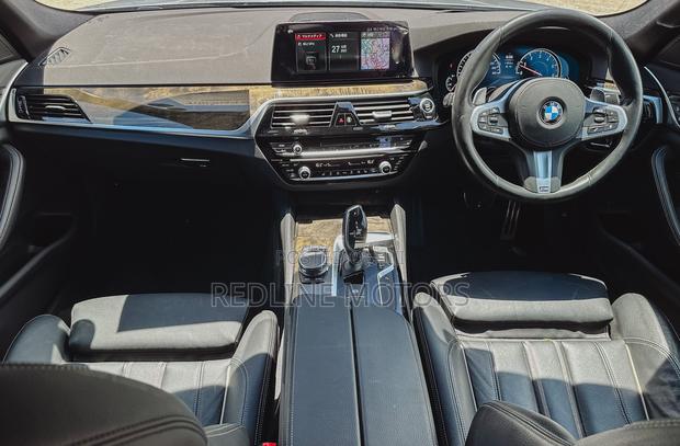 BMW 530i 2018 Silver