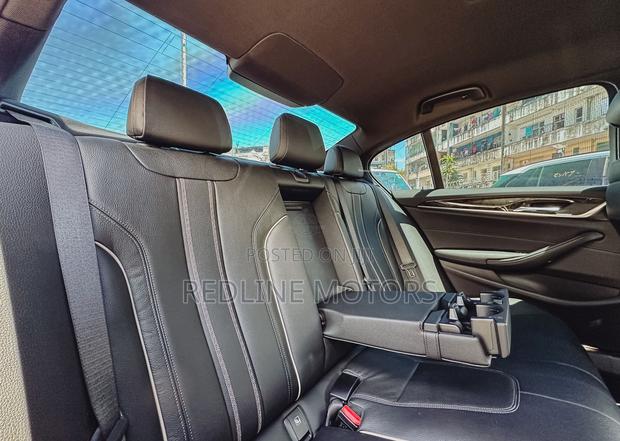 BMW 530i 2018 Silver