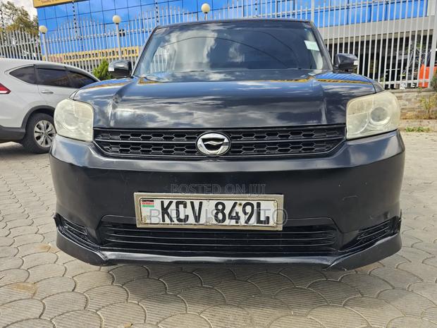 Toyota Corolla Rumion 2012 Black