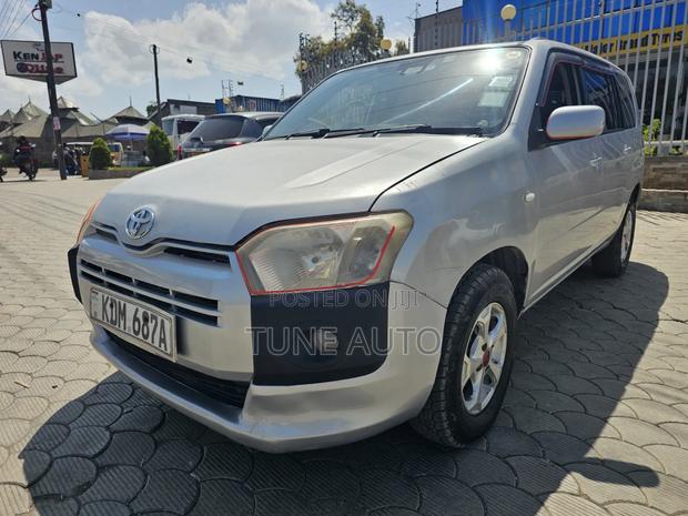 Toyota Succeed 2018 Silver