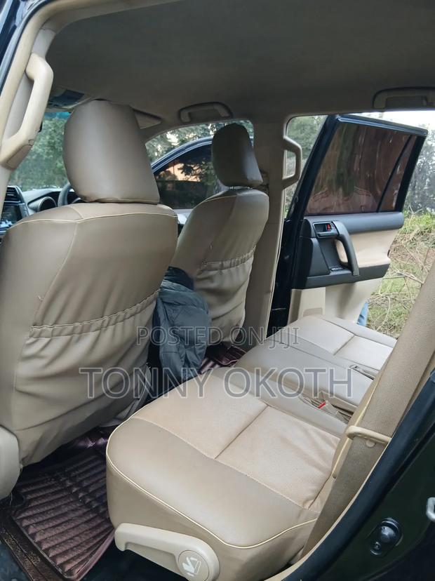 Toyota Land Cruiser Prado 2011 Black