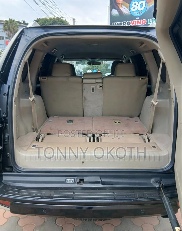 Toyota Land Cruiser Prado 2011 Black