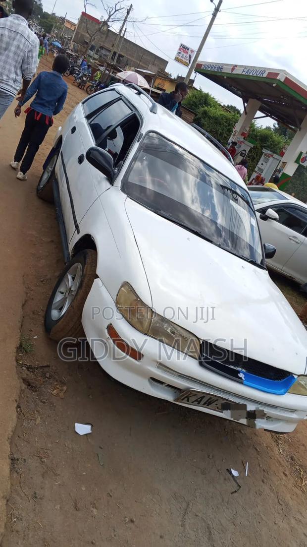 Toyota Corolla II 1999 White